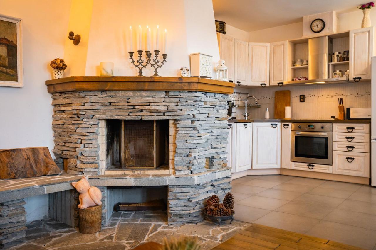 Four Riders Guest House Veliko Tarnovo Exterior photo